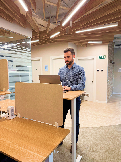 coworking-space-estepona-standing